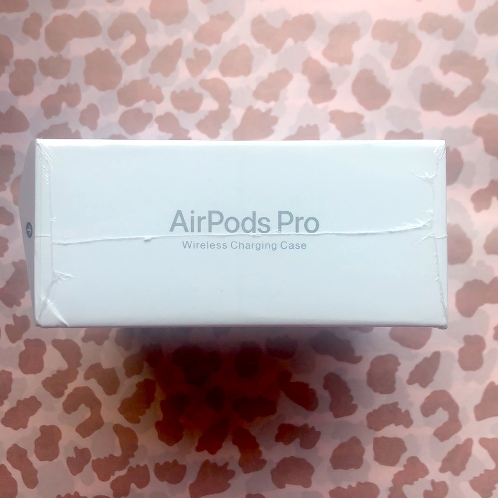 Brand New Apple AirPods Pro with Charging Case - Picture 4 of 5